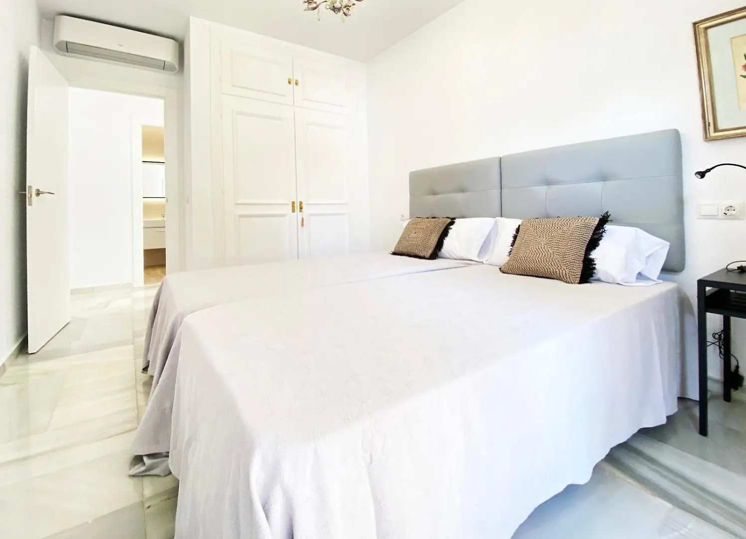 Tarifa Especial, Sin Aglomeraciones En Piscina Y Playa, Cerca De Puerto Banus Estepona Apartamento