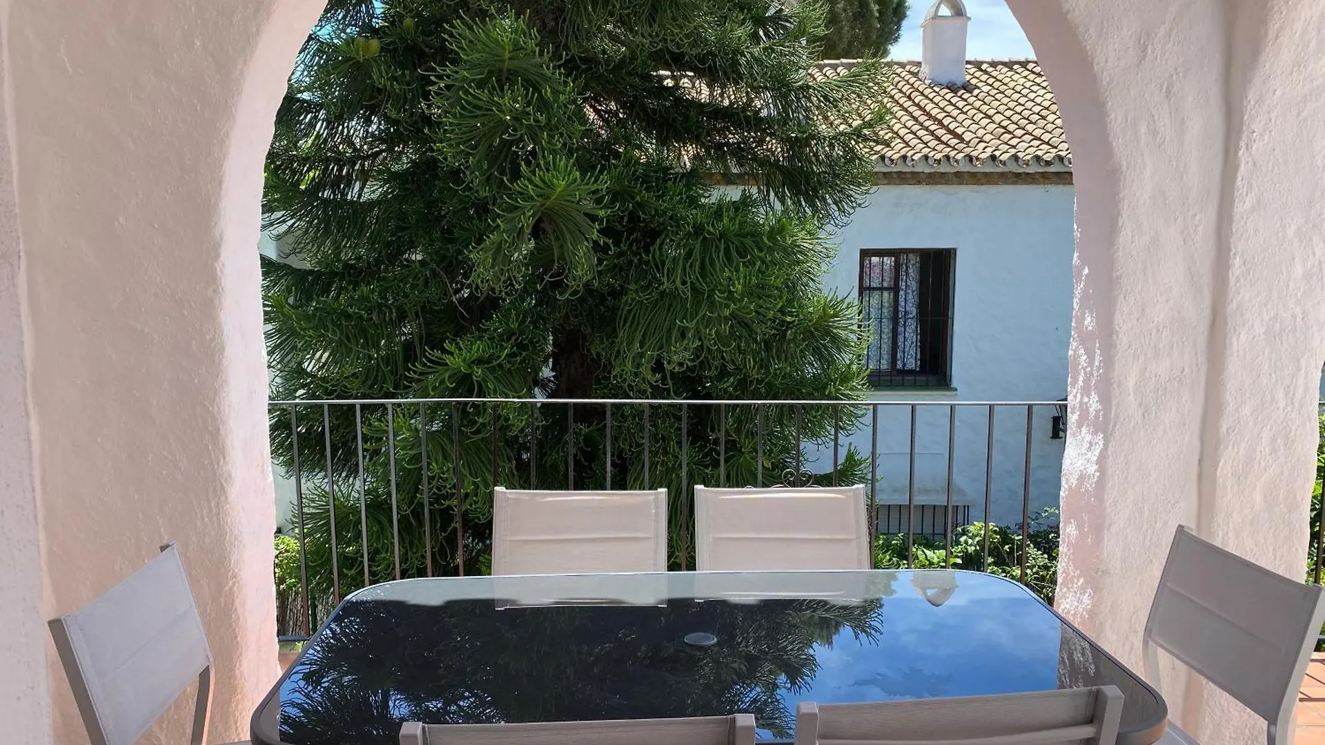Apartamento Tarifa Especial, Sin Aglomeraciones En Piscina Y Playa, Cerca De Puerto Banus Estepona
